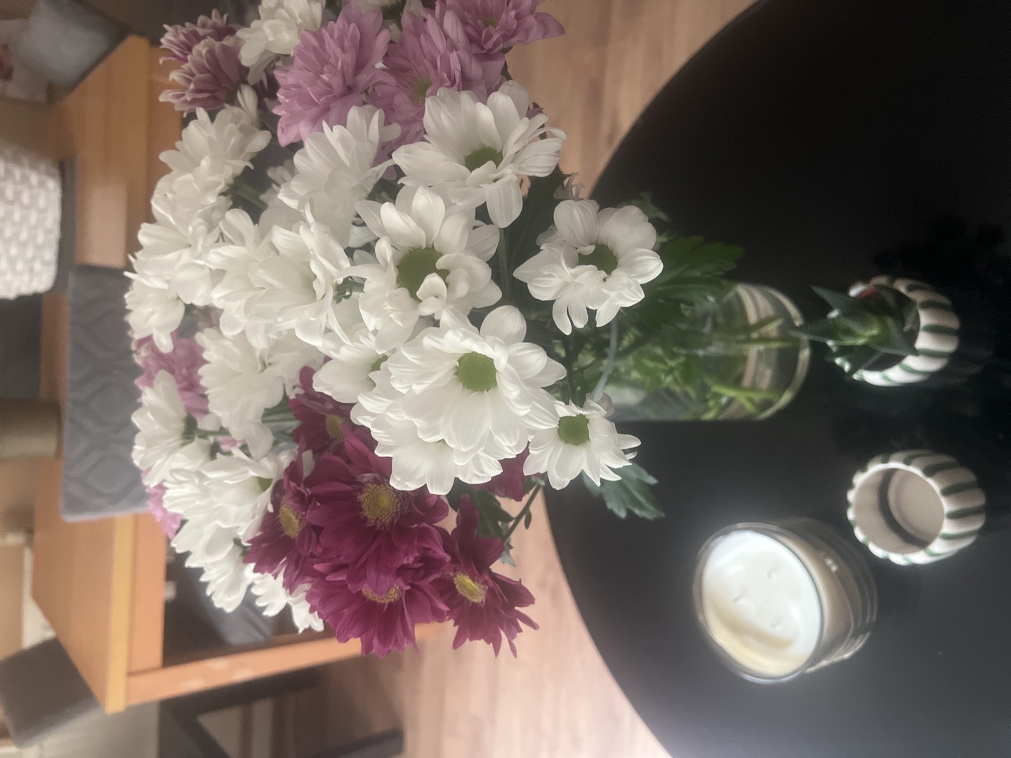 brought myslef sone flowers today as I do love flowers in my home and it always puts a nice vibe in my house