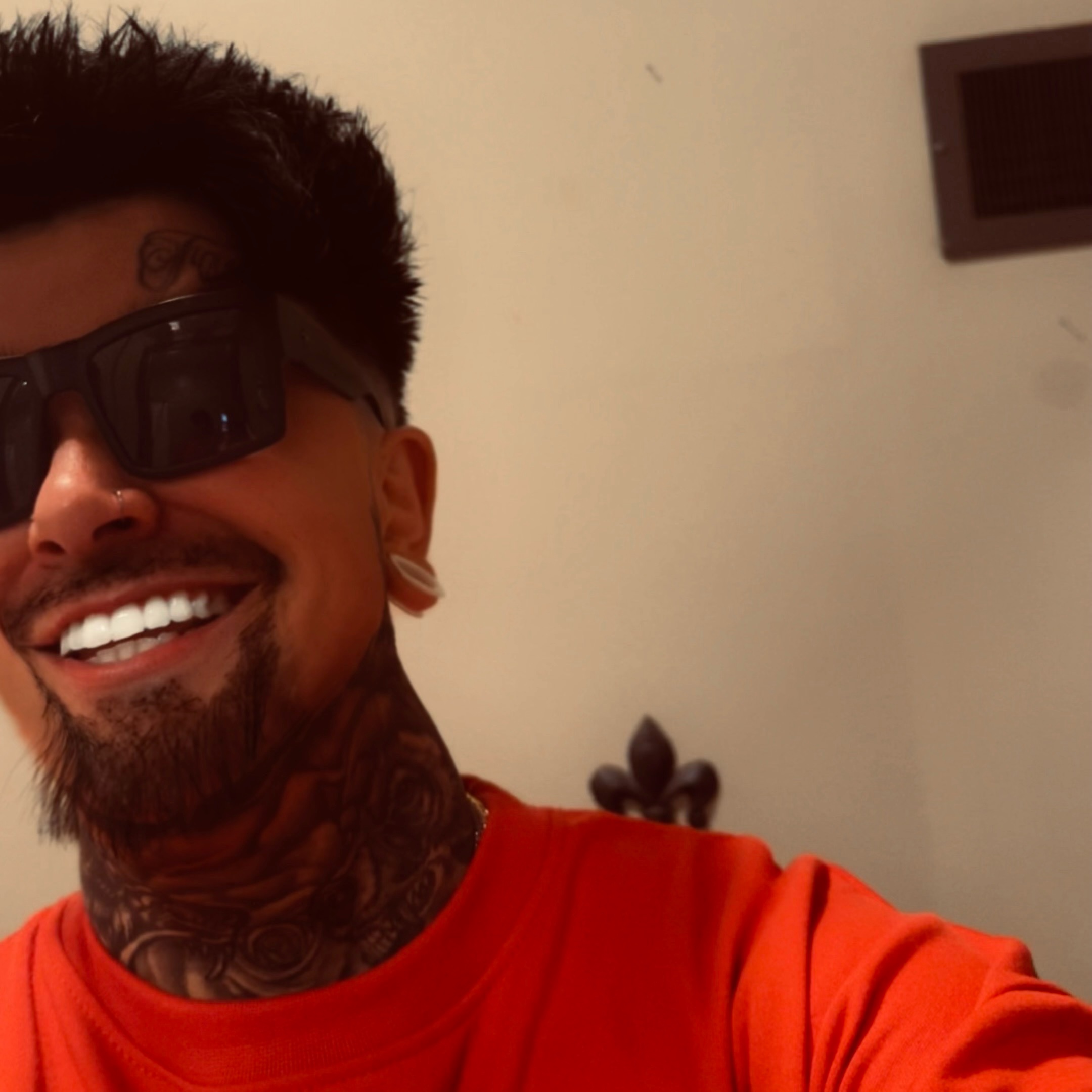 andrew423423 profile picture